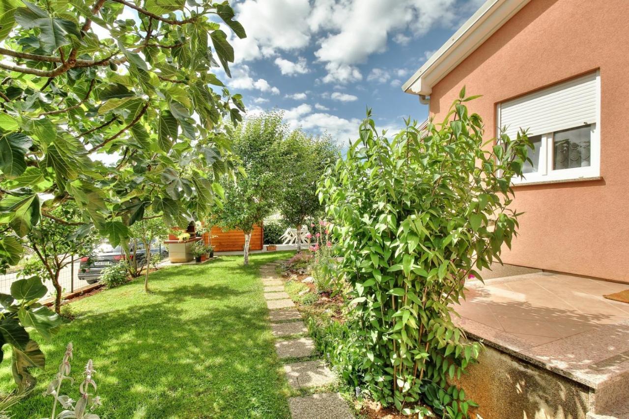 Apartments Begovic Umag Bagian luar foto