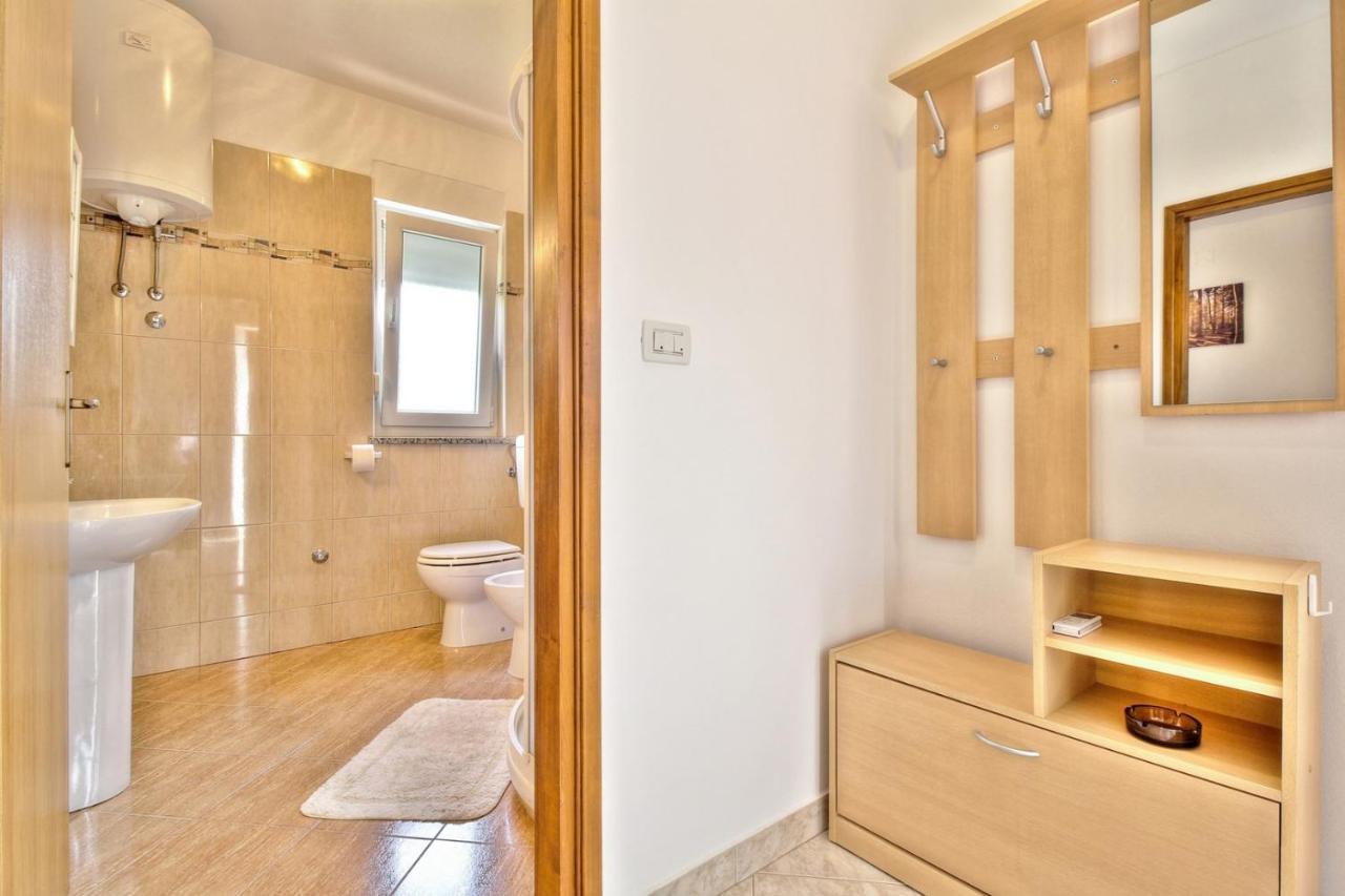 Apartments Begovic Umag Bagian luar foto