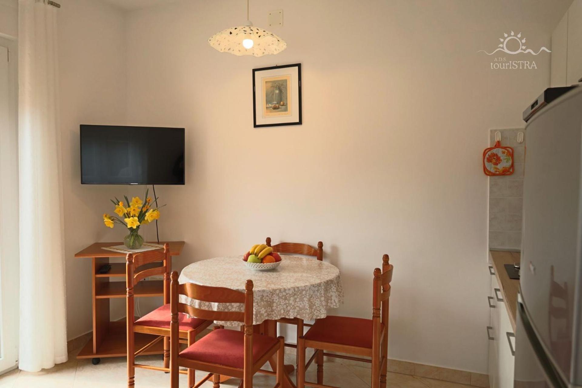 Apartments Begovic Umag Bagian luar foto